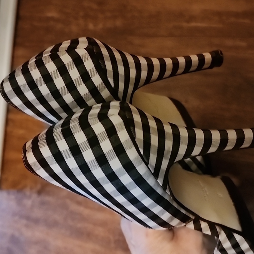 Walter Steiger black/ white peep toe pumps 7.5 - Picture 13 of 14